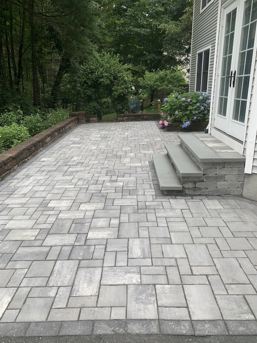 Paver contractor services done by experts with many years of experience
